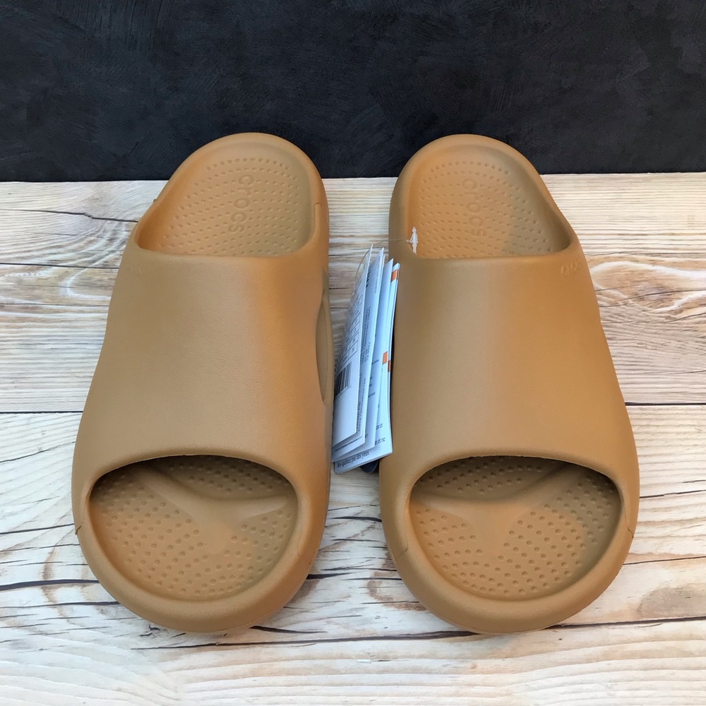 Crocs Mellow Slide - Picture 10 of 16